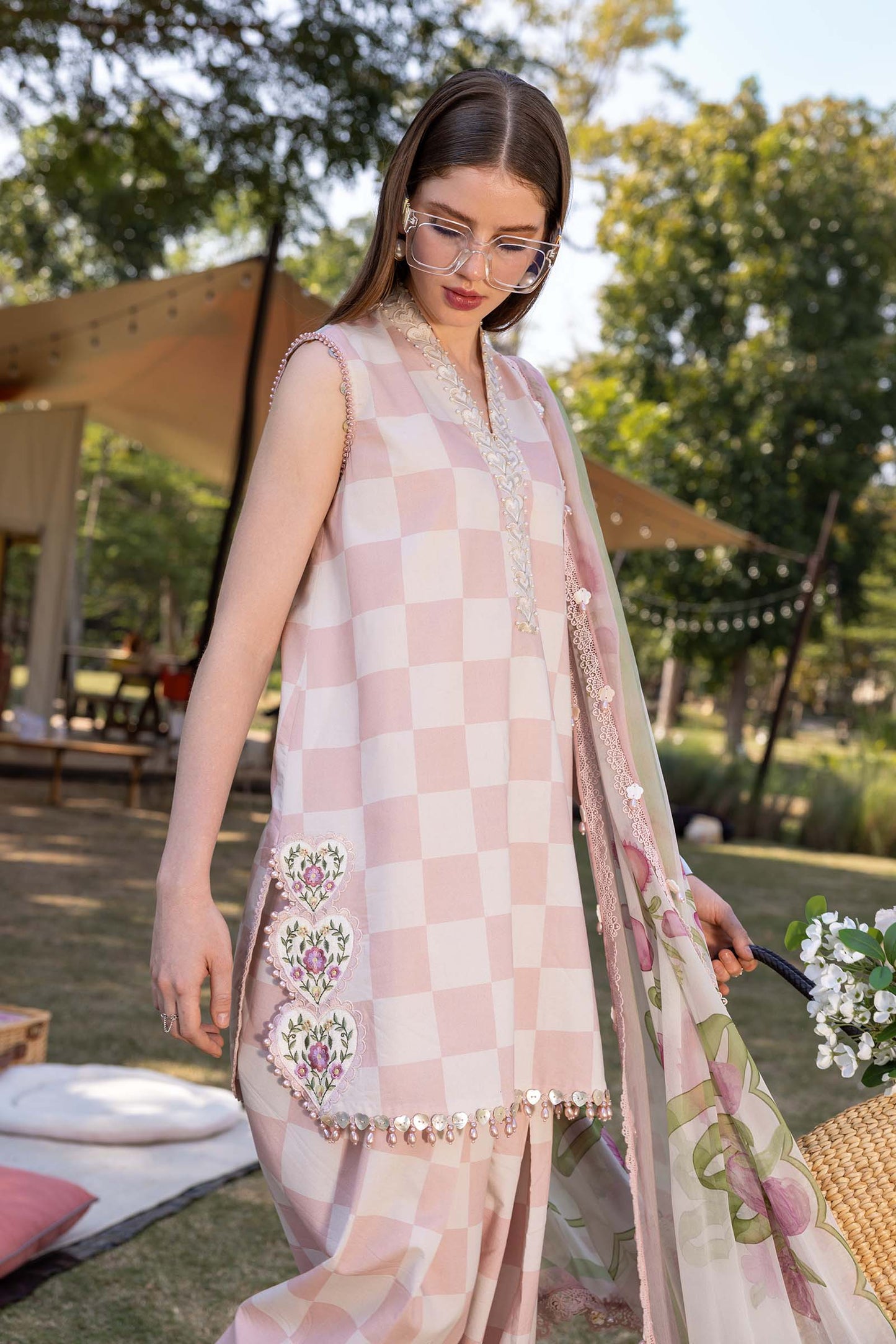 Maria B M Prints | MPT-2906-A